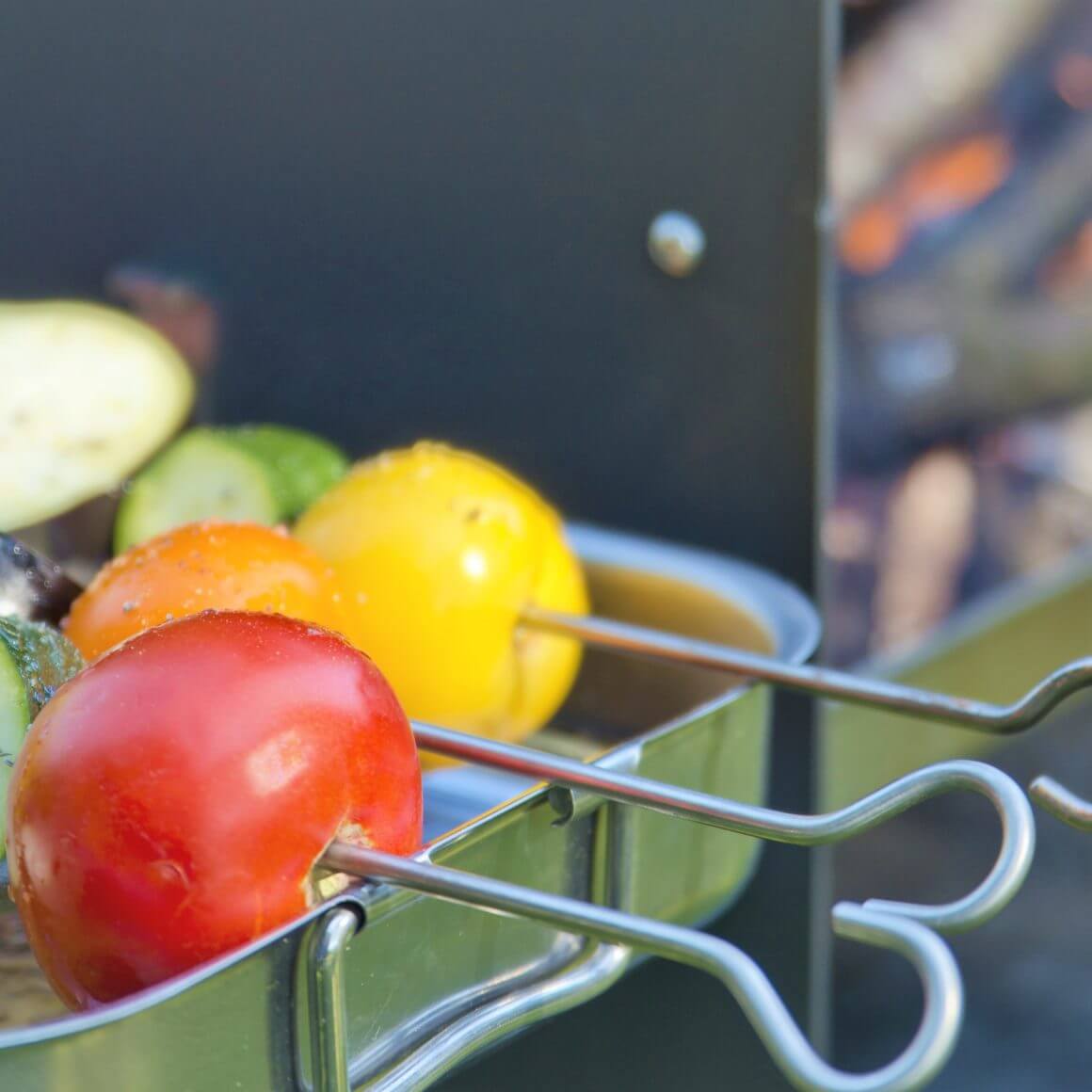 Recette de brochettes légumes de saison cuite en rôtisserie verticale sur rôtissoire barbecue multifonction Rhinogrill